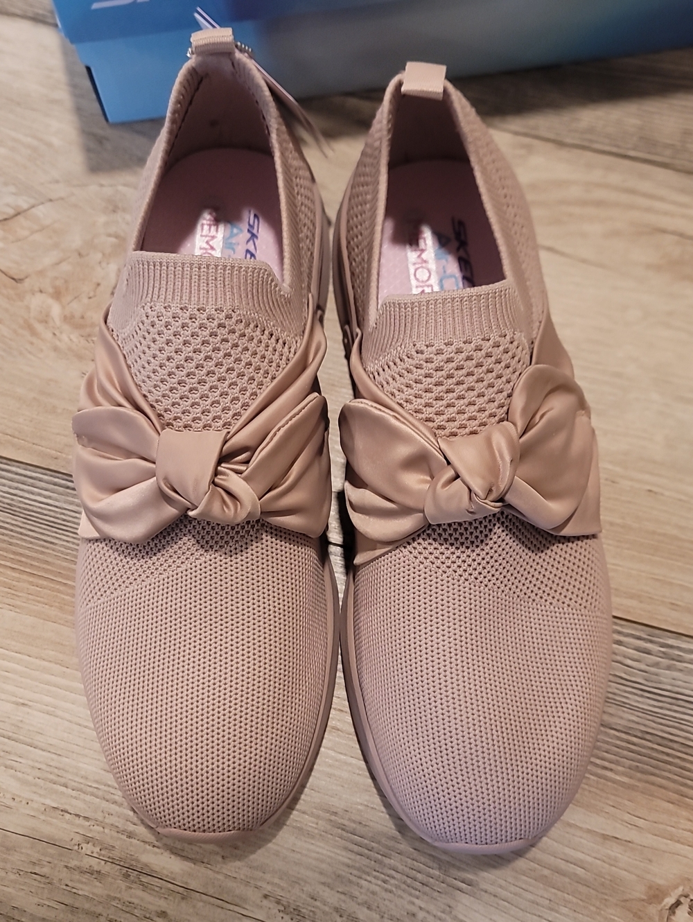 NWT Skechers Slip Ons - Picture 2 of 4